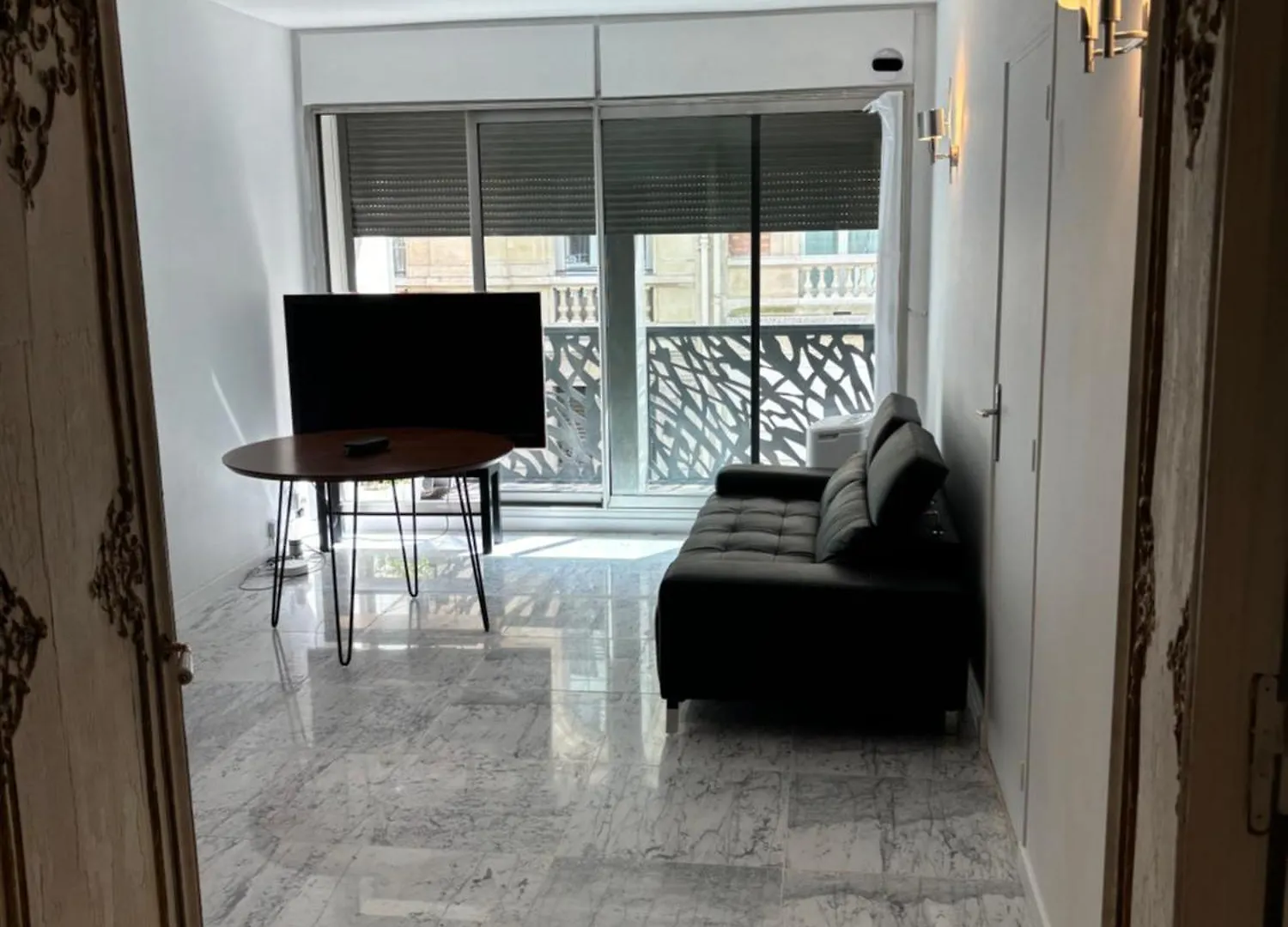 Paris Ponthieu Apartment